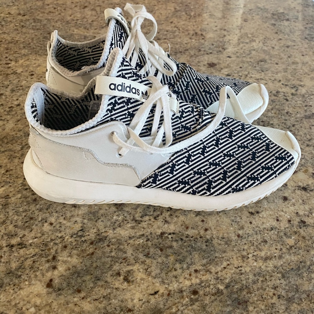 Adidas tubular